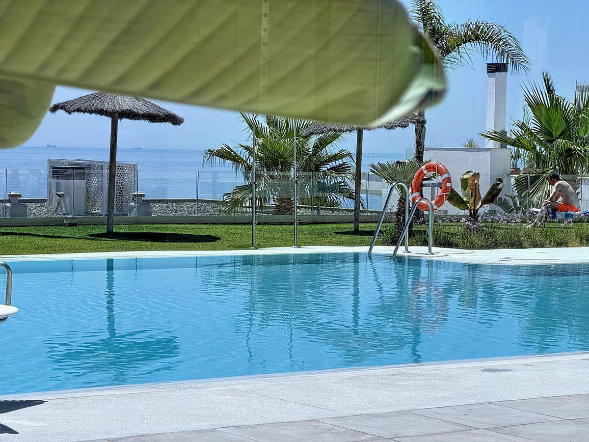 3 Bed Apartment for sale in La Alcaidesa Costa Del Sol, Cádiz, Spain