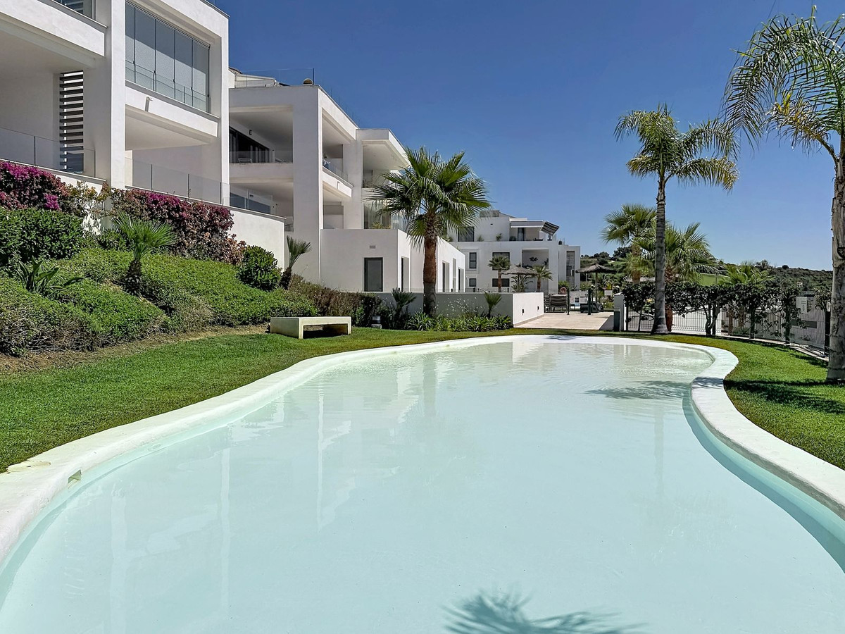3 Bed Apartment for sale in La Alcaidesa Costa Del Sol, Cádiz, Spain
