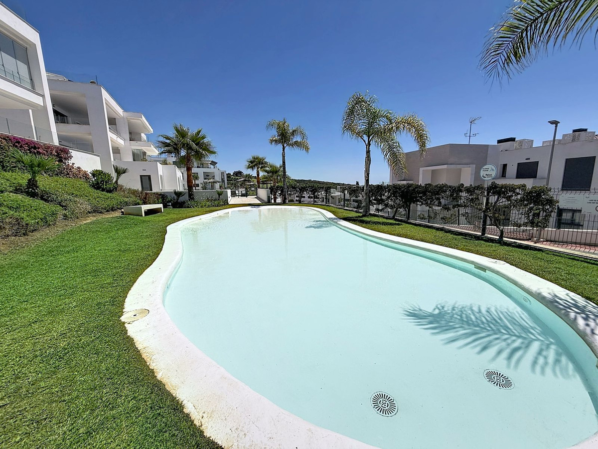 3 Bed Apartment for sale in La Alcaidesa Costa Del Sol, Cádiz, Spain