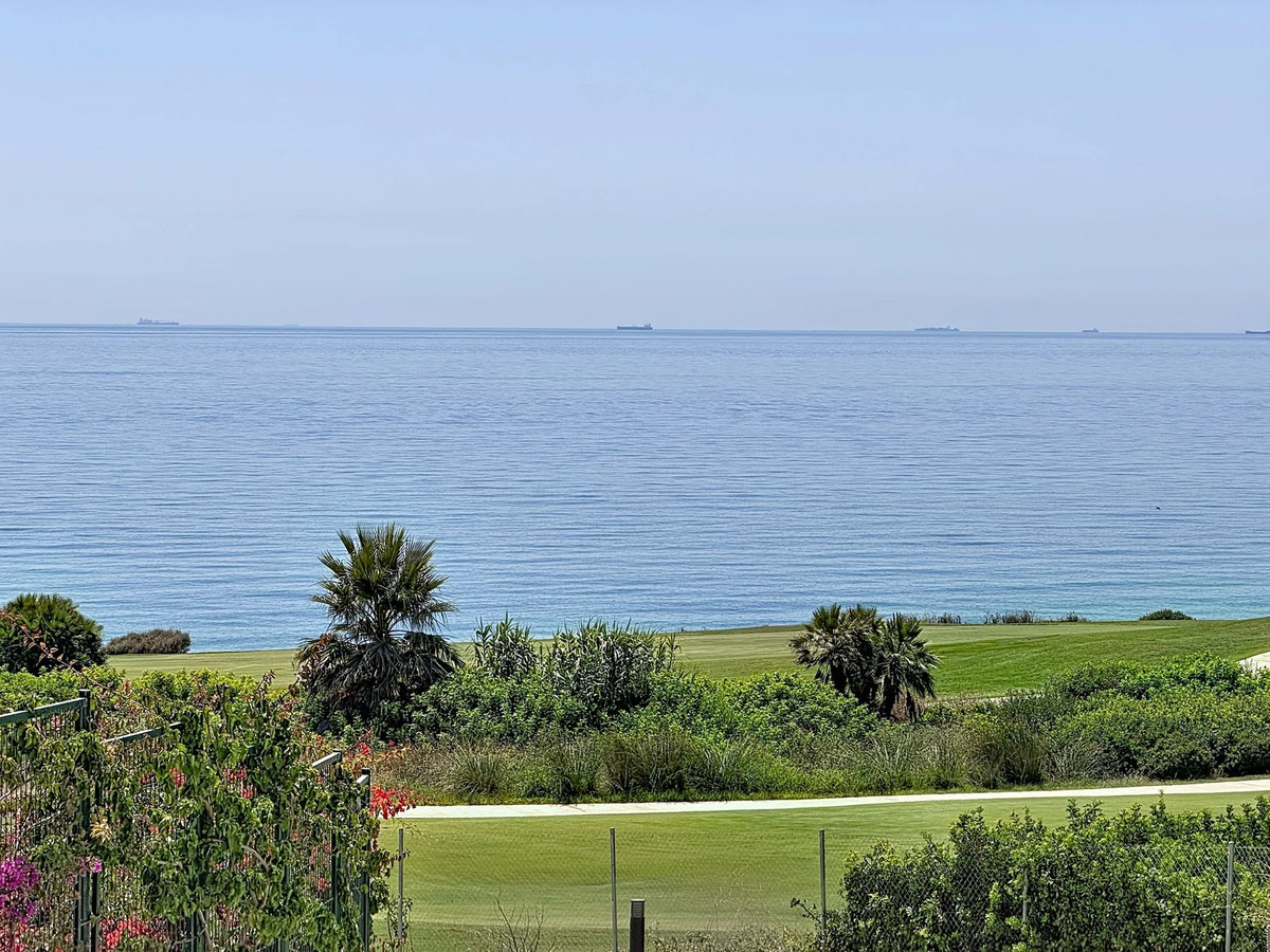 3 Bed Apartment for sale in La Alcaidesa Costa Del Sol, Cádiz, Spain