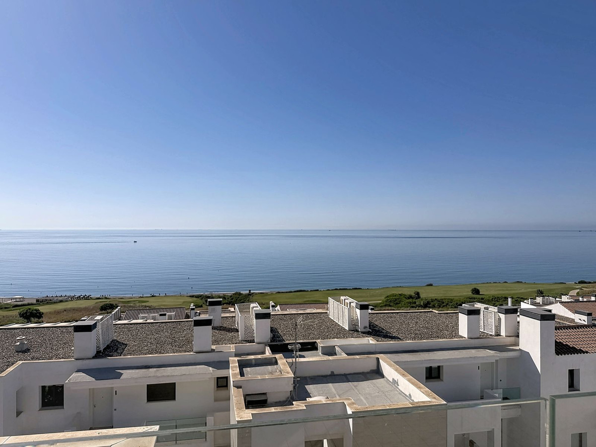 3 Bed Apartment for sale in La Alcaidesa Costa Del Sol, Cádiz, Spain