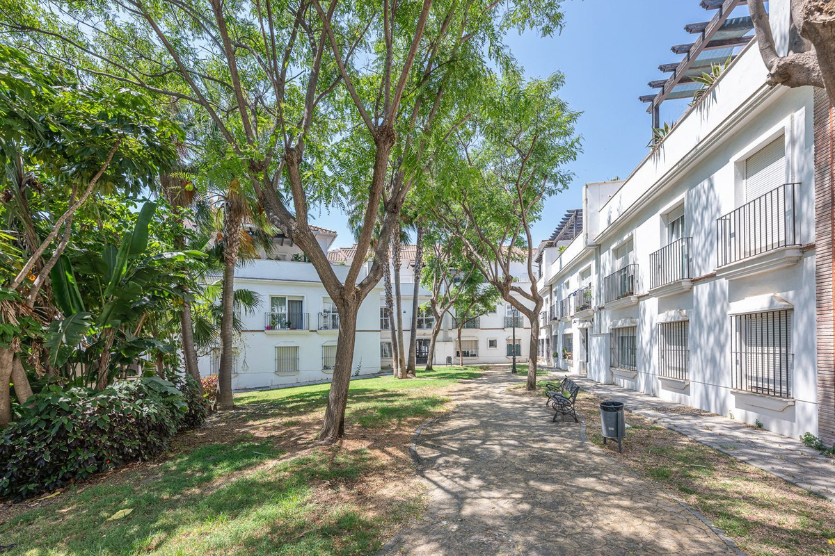 2 Bed Apartment for sale in Cancelada Costa Del Sol, Málaga, Spain