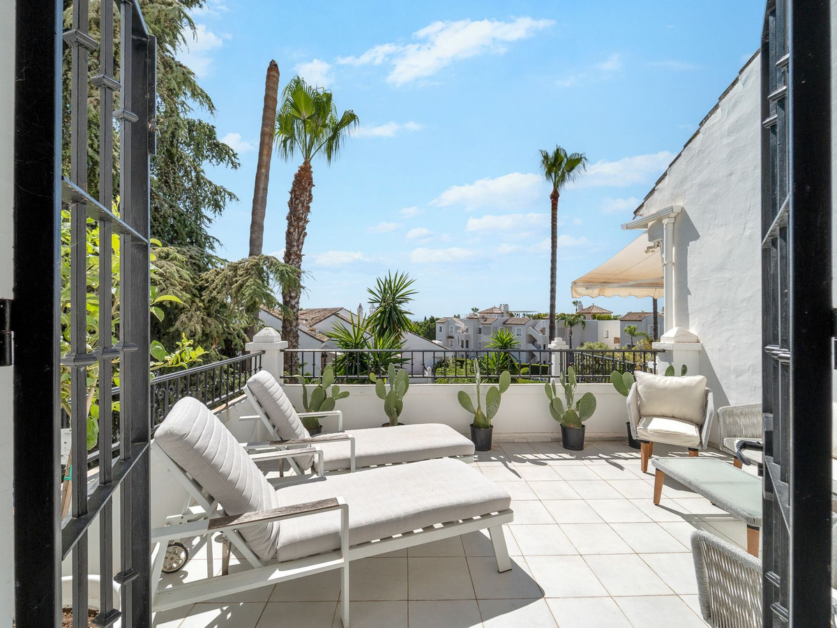 3 Bed Townhouse for sale in Marbella Costa Del Sol, Málaga, Spain