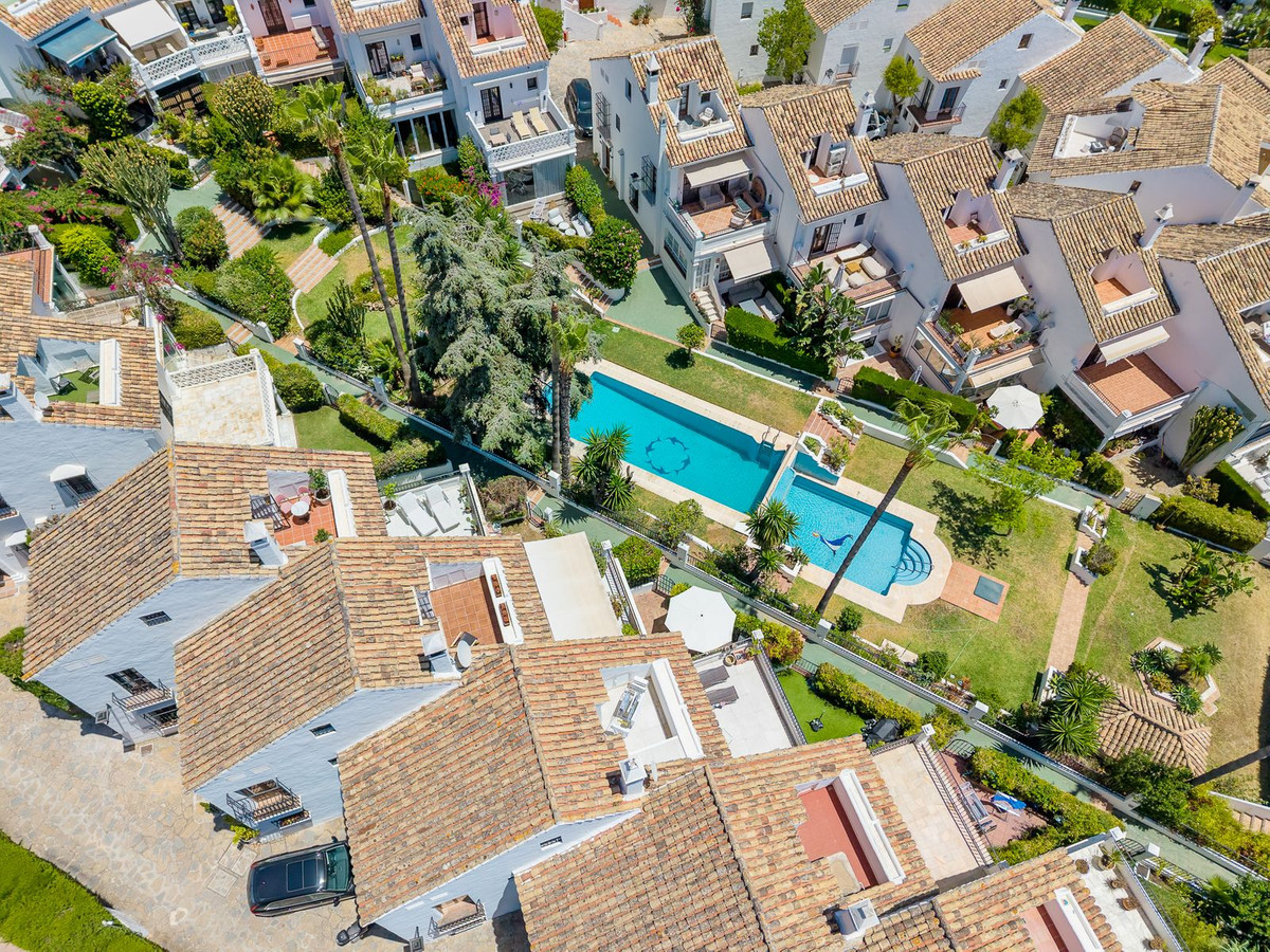 3 Bed Townhouse for sale in Marbella Costa Del Sol, Málaga, Spain