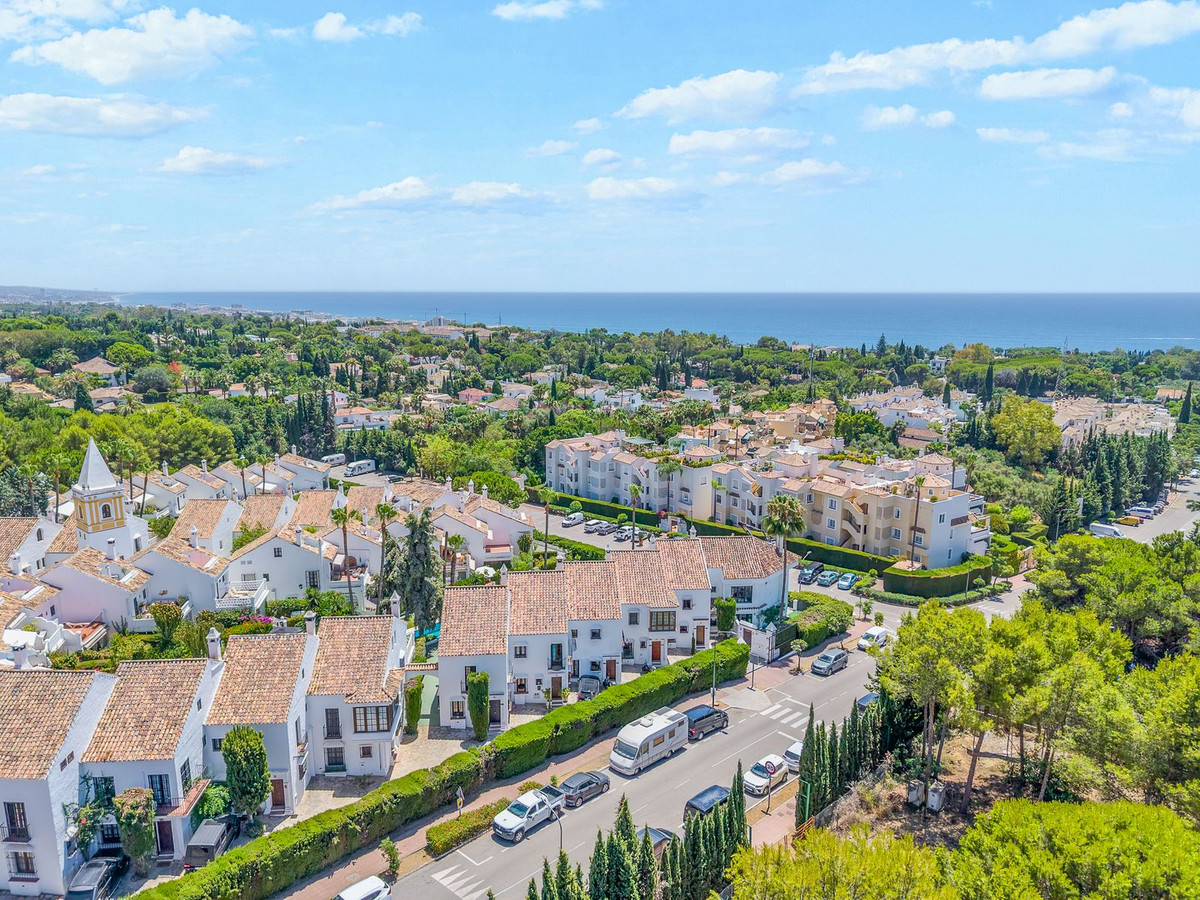 3 Bed Townhouse for sale in Marbella Costa Del Sol, Málaga, Spain