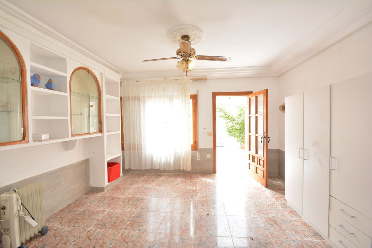 4 Bed Townhouse for sale in Torrevieja Costa Blanca, Alicante, Spain