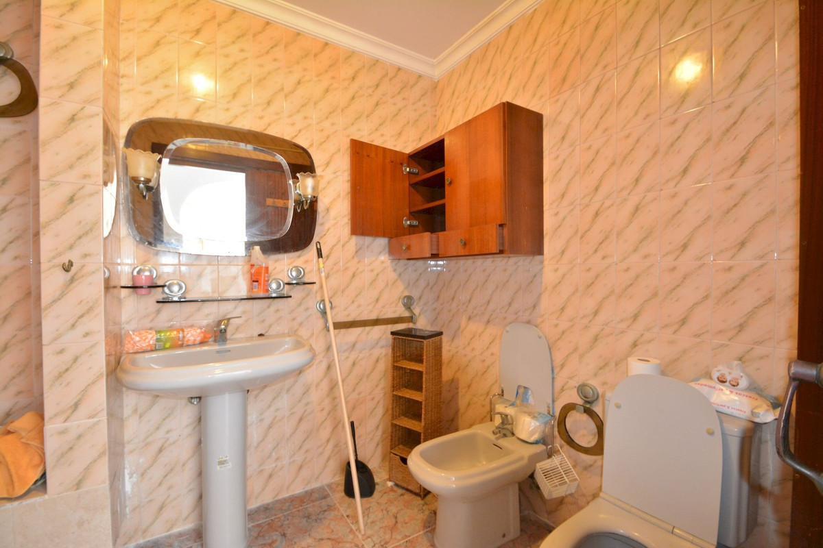 4 Bed Townhouse for sale in Torrevieja Costa Blanca, Alicante, Spain