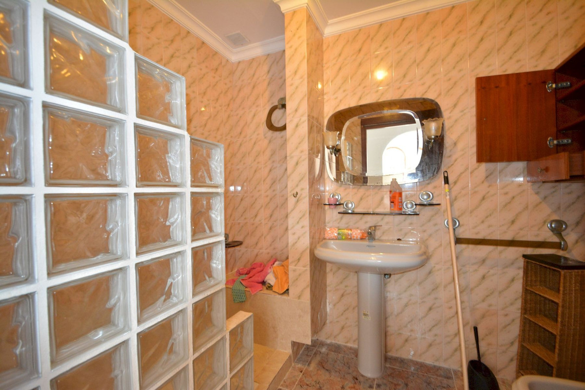 4 Bed Townhouse for sale in Torrevieja Costa Blanca, Alicante, Spain