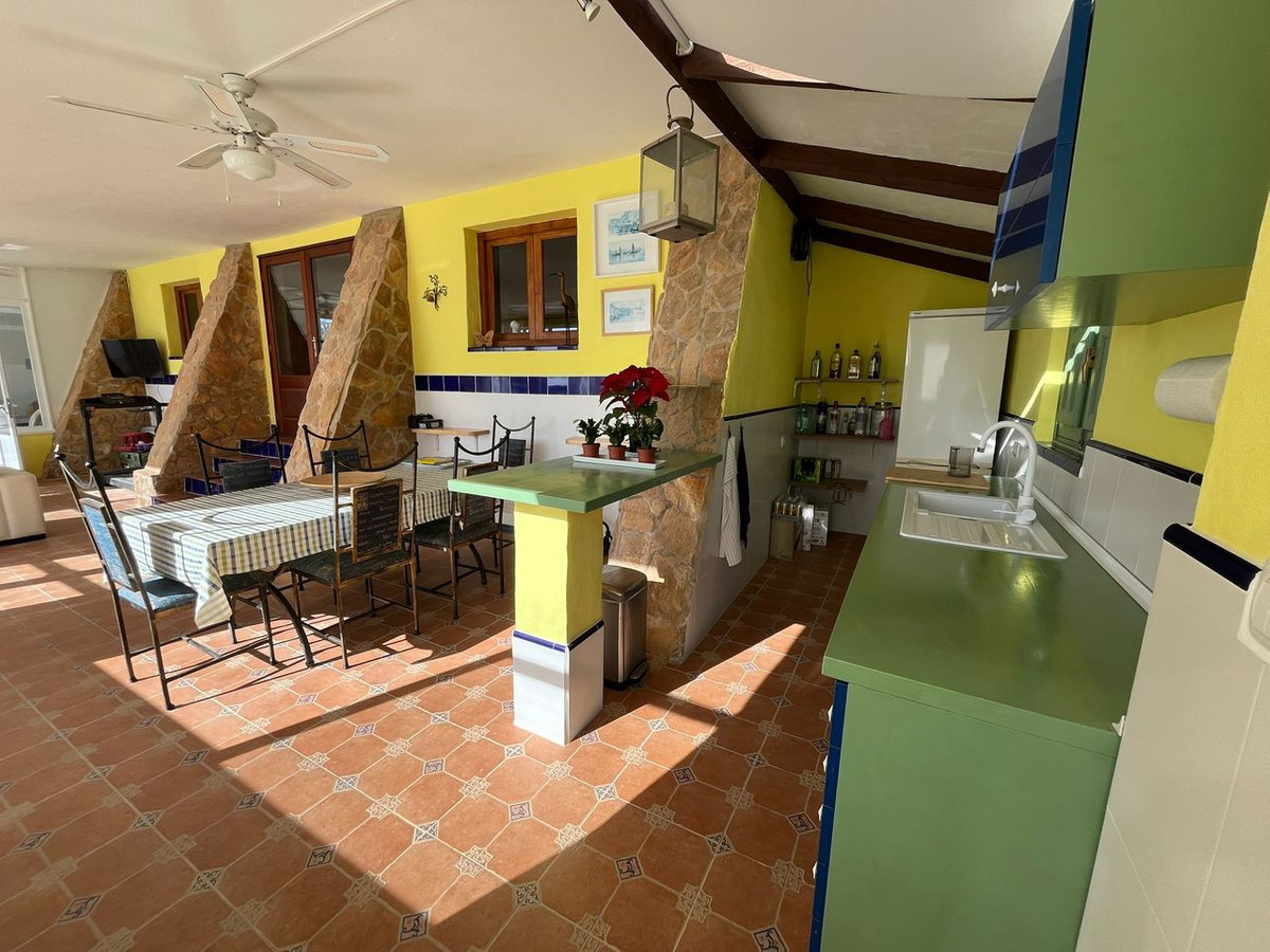 Se vende Villa - Chalet de 6 dormitorios en Costa Calida, Murcia, España