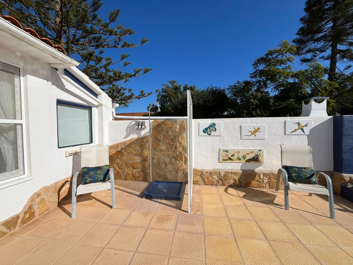 Se vende Villa - Chalet de 6 dormitorios en Costa Calida, Murcia, España