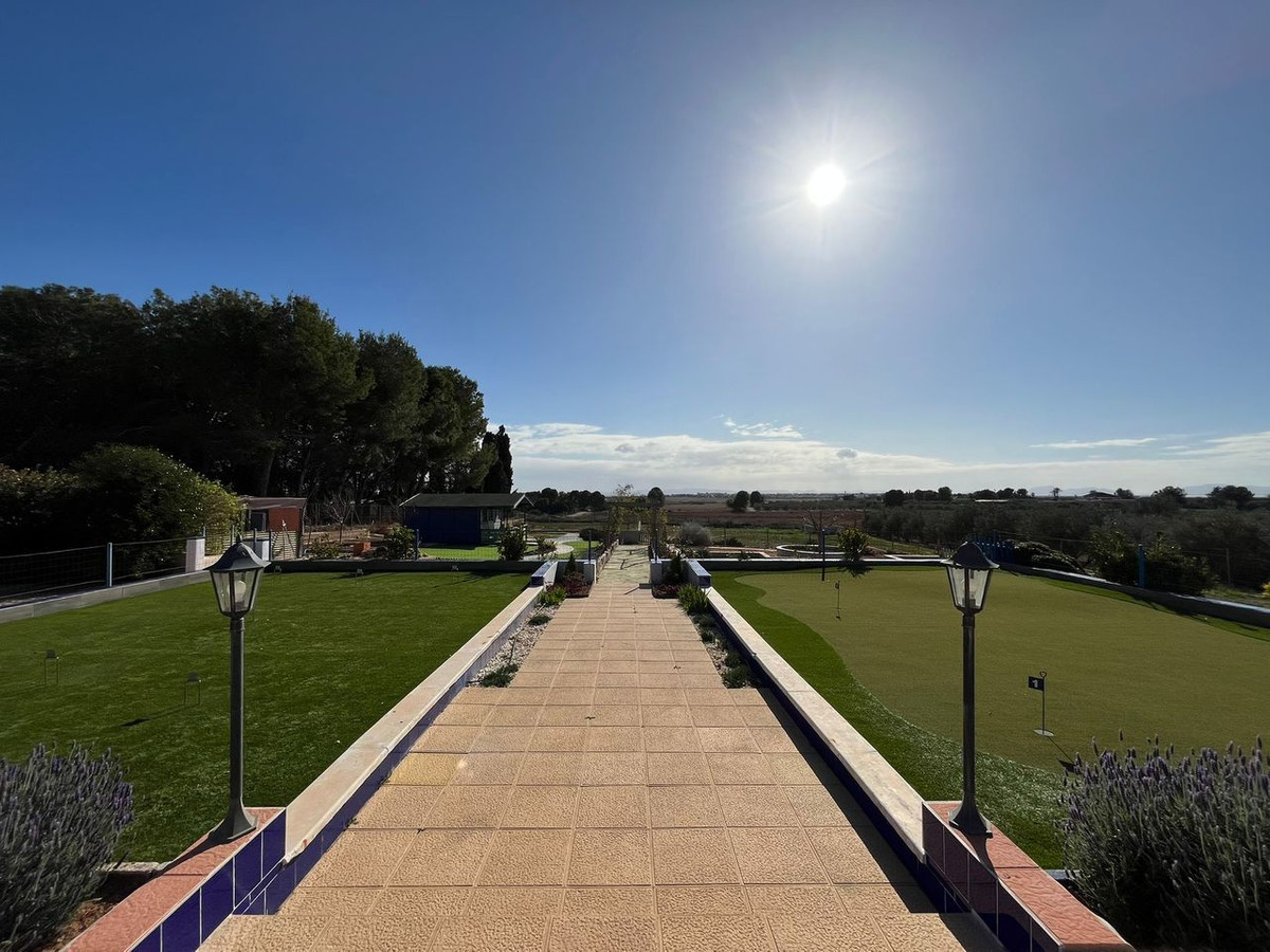Se vende Villa - Chalet de 6 dormitorios en Costa Calida, Murcia, España