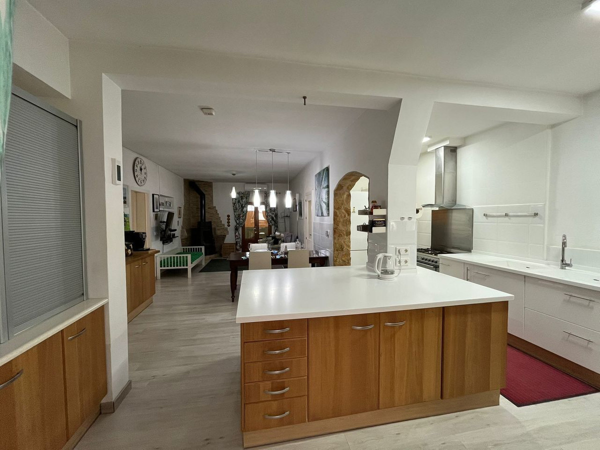 Se vende Villa - Chalet de 6 dormitorios en Costa Calida, Murcia, España
