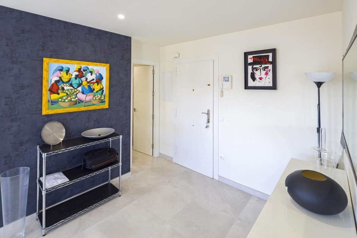 3 Bed Apartment for sale in Nueva Andalucía Costa Del Sol, Málaga, Spain