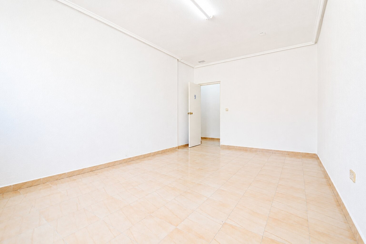 Commercial unit for sale in Dona Pepa Costa Blanca, Alicante, Spain