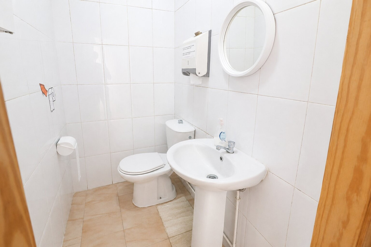 Commercial unit for sale in Dona Pepa Costa Blanca, Alicante, Spain