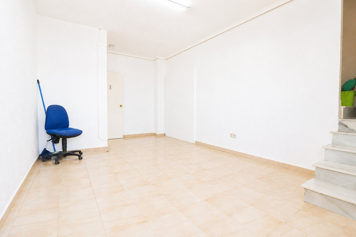 Commercial unit for sale in Dona Pepa Costa Blanca, Alicante, Spain