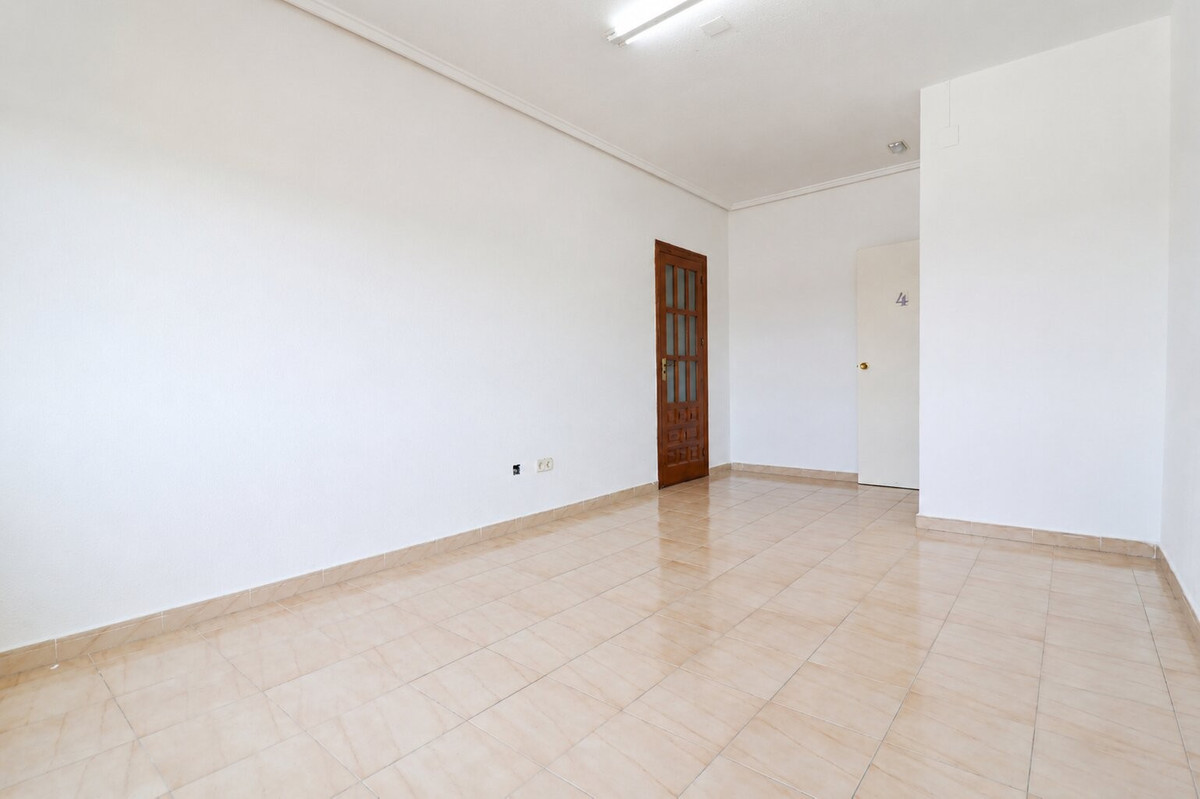 Commercial unit for sale in Dona Pepa Costa Blanca, Alicante, Spain
