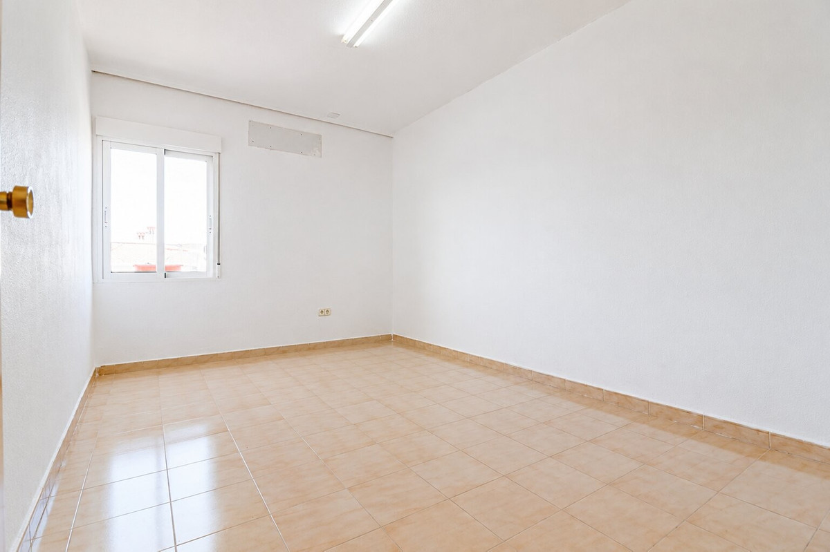 Commercial unit for sale in Dona Pepa Costa Blanca, Alicante, Spain