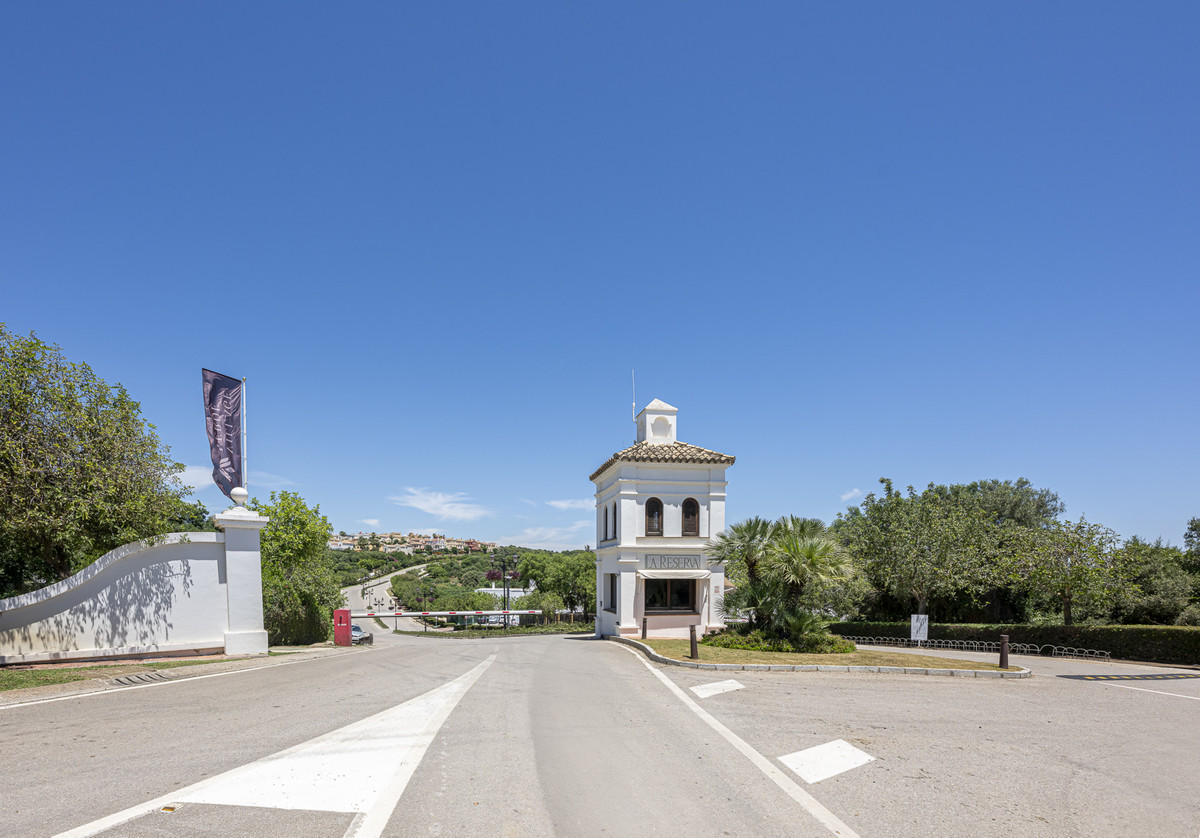 4 Bed Apartment for sale in Sotogrande Costa Del Sol, Cádiz, Spain