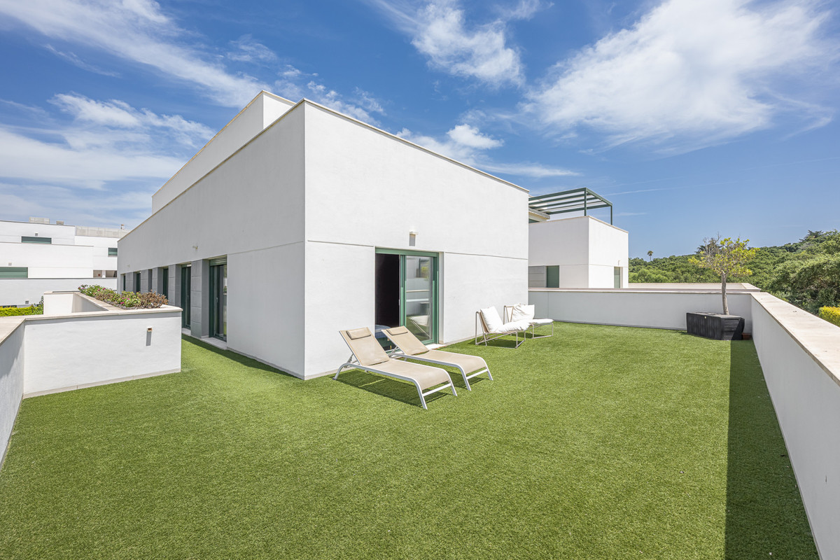 4 Bed Apartment for sale in Sotogrande Costa Del Sol, Cádiz, Spain