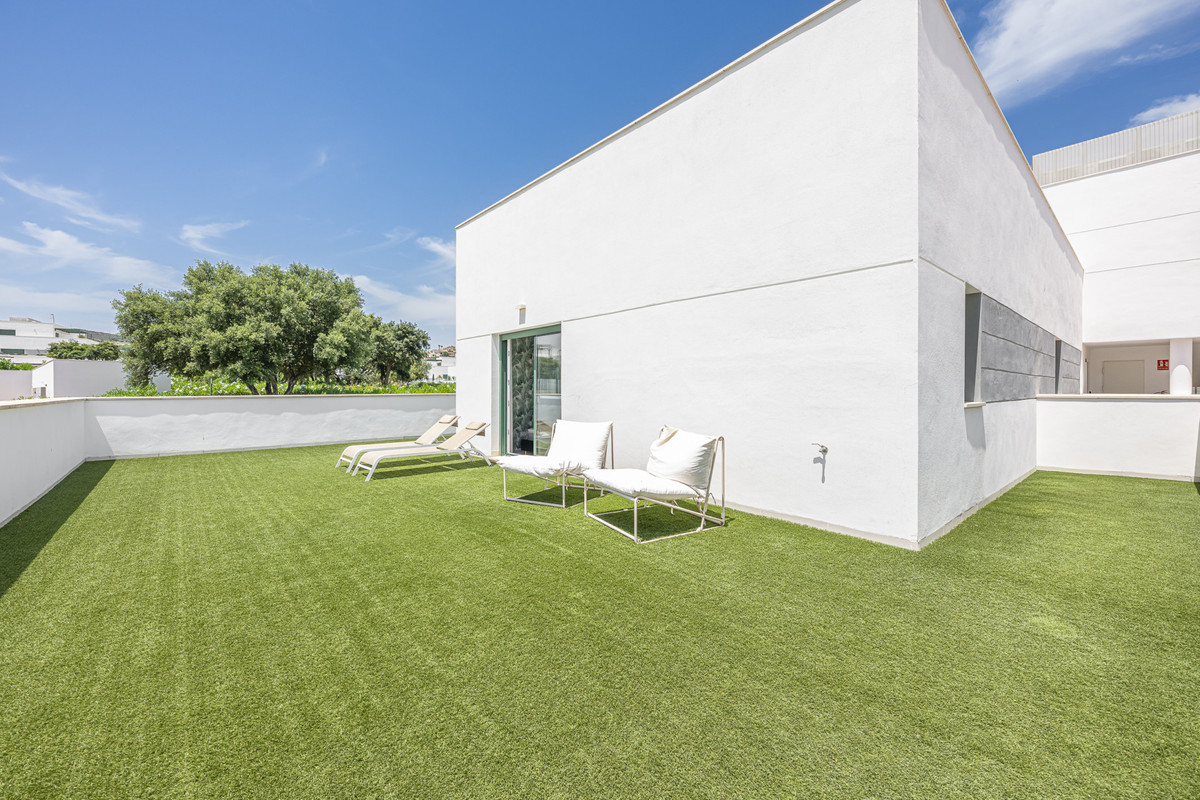 4 Bed Apartment for sale in Sotogrande Costa Del Sol, Cádiz, Spain