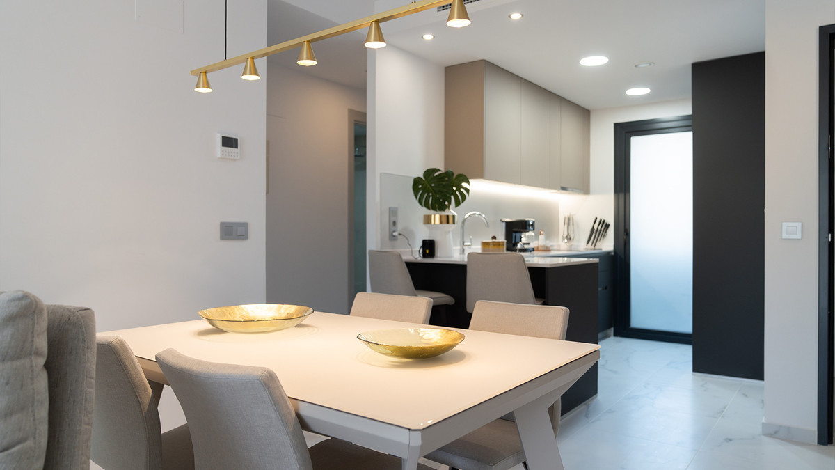 Se vende Apartamento Planta Media de 2 dormitorios en Costa Blanca, Alicante, España