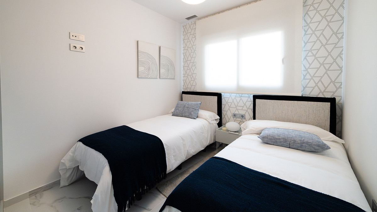 Se vende Apartamento Planta Media de 2 dormitorios en Costa Blanca, Alicante, España