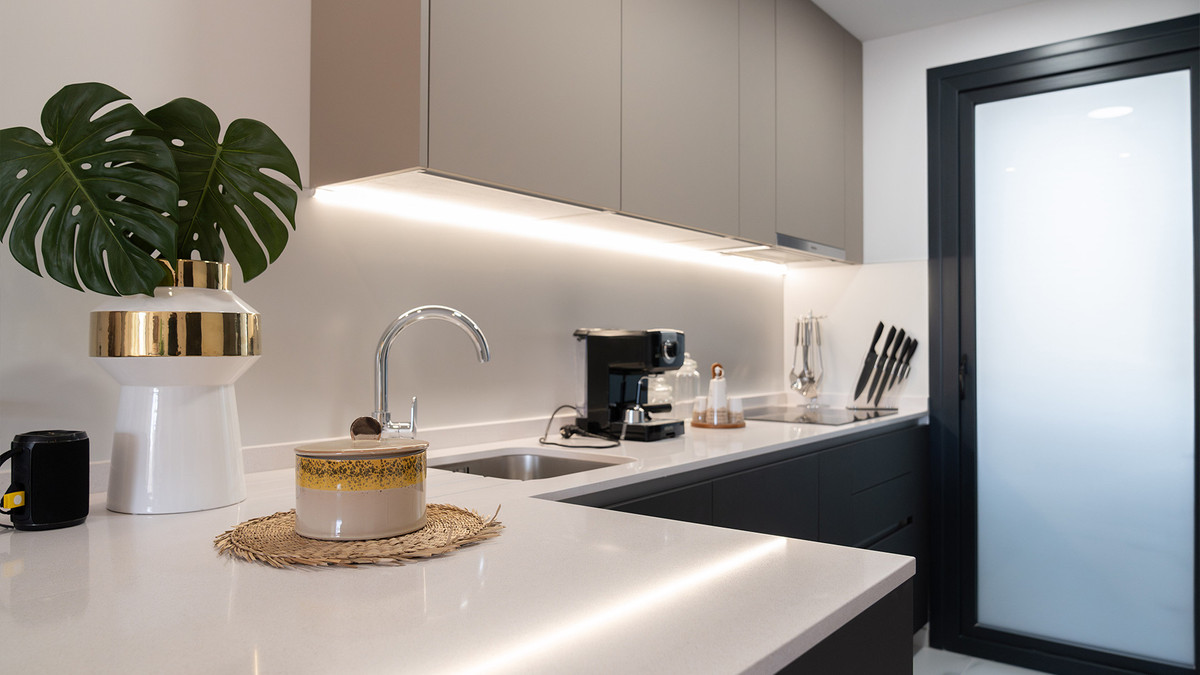 Se vende Apartamento Planta Media de 2 dormitorios en Costa Blanca, Alicante, España