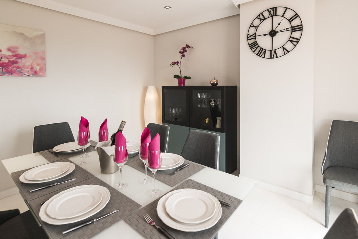 3 Bed Apartment for sale in Doña Julia Costa Del Sol, Málaga, Spain