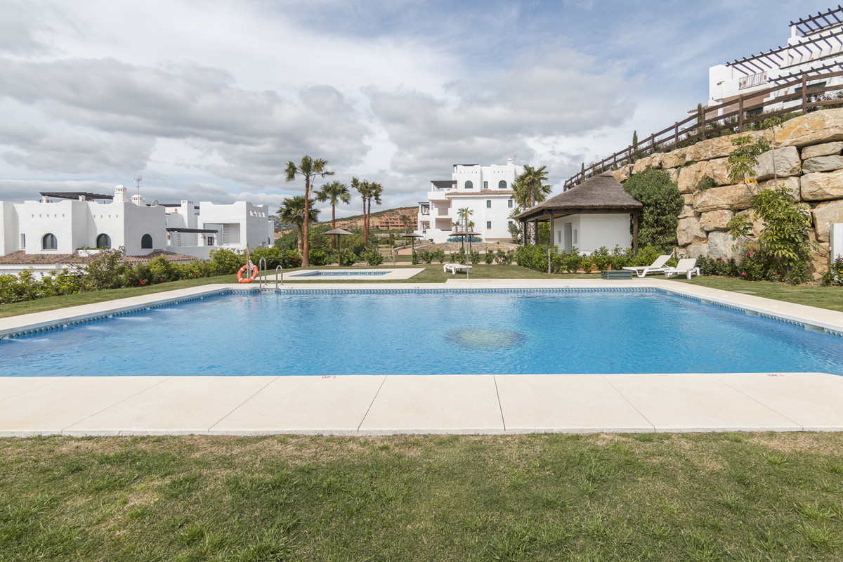 3 Bed Apartment for sale in Doña Julia Costa Del Sol, Málaga, Spain