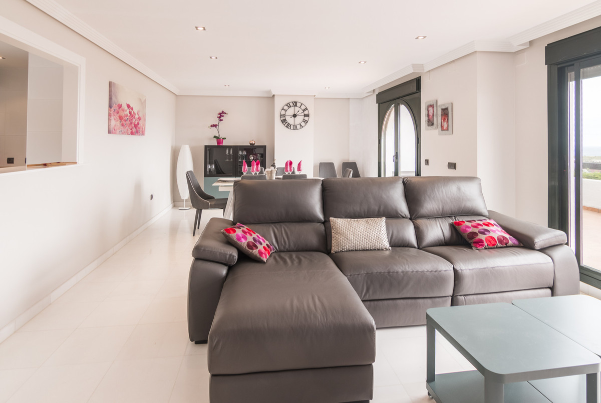 3 Bed Apartment for sale in Doña Julia Costa Del Sol, Málaga, Spain