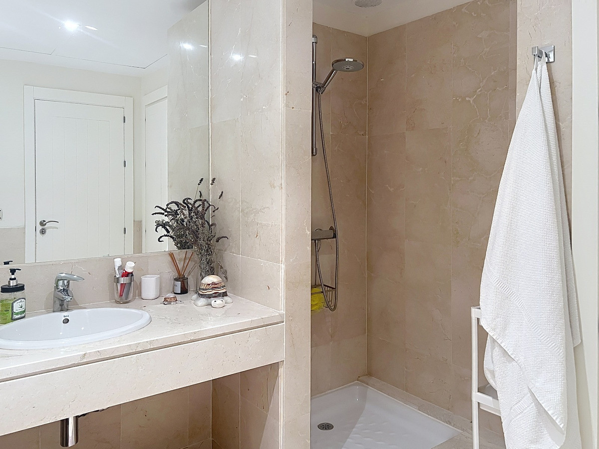 2 Bed Apartment for sale in Manilva Costa Del Sol, Málaga, Spain