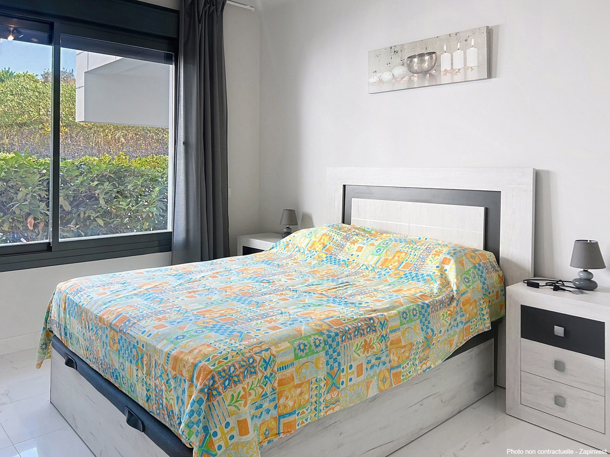 Se vende Apartamento Planta Baja de 3 dormitorios en Costa Del Sol, Málaga, España