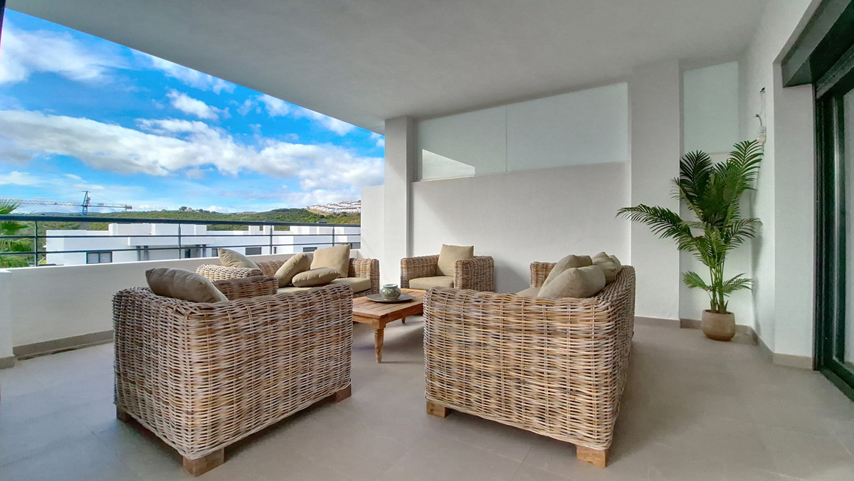3 Bed Apartment for sale in Casares Costa Del Sol, Málaga, Spain