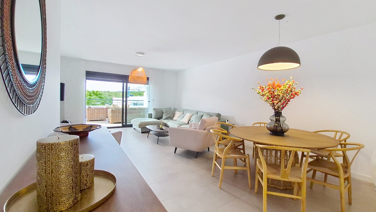 3 Bed Apartment for sale in Casares Costa Del Sol, Málaga, Spain