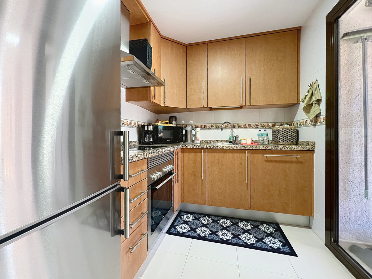 Se vende Apartamento Planta Media de 2 dormitorios en Costa Del Sol, Málaga, España