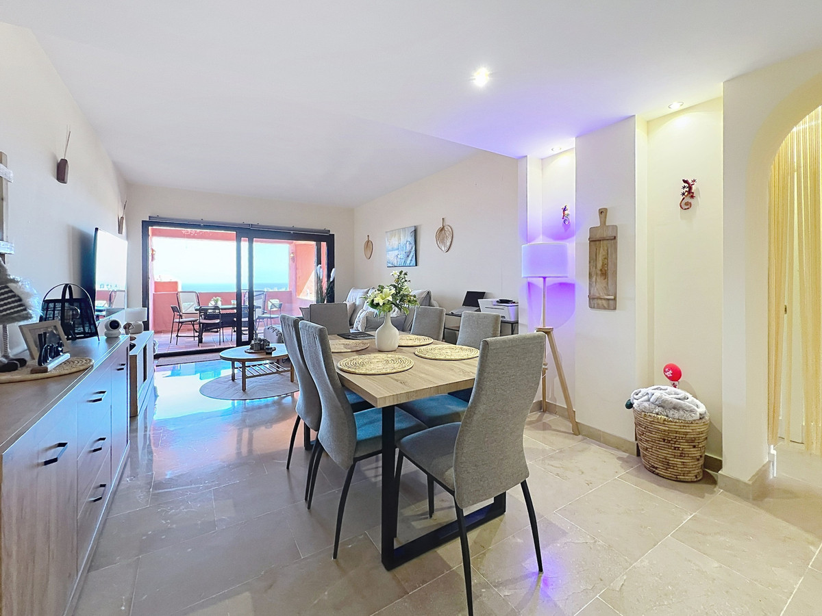 Se vende Apartamento Planta Media de 2 dormitorios en Costa Del Sol, Málaga, España