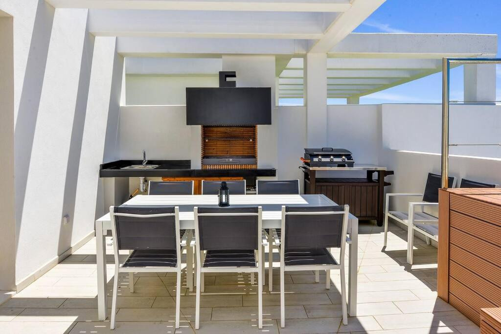 3 Bed Townhouse for sale in Manilva Costa Del Sol, Málaga, Spain