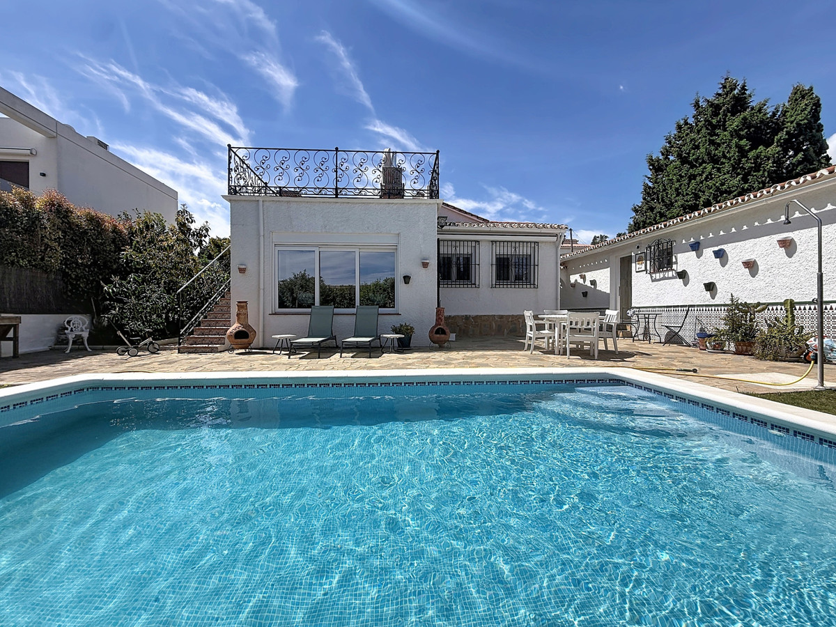 3 Bed Townhouse for sale in Manilva Costa Del Sol, Málaga, Spain