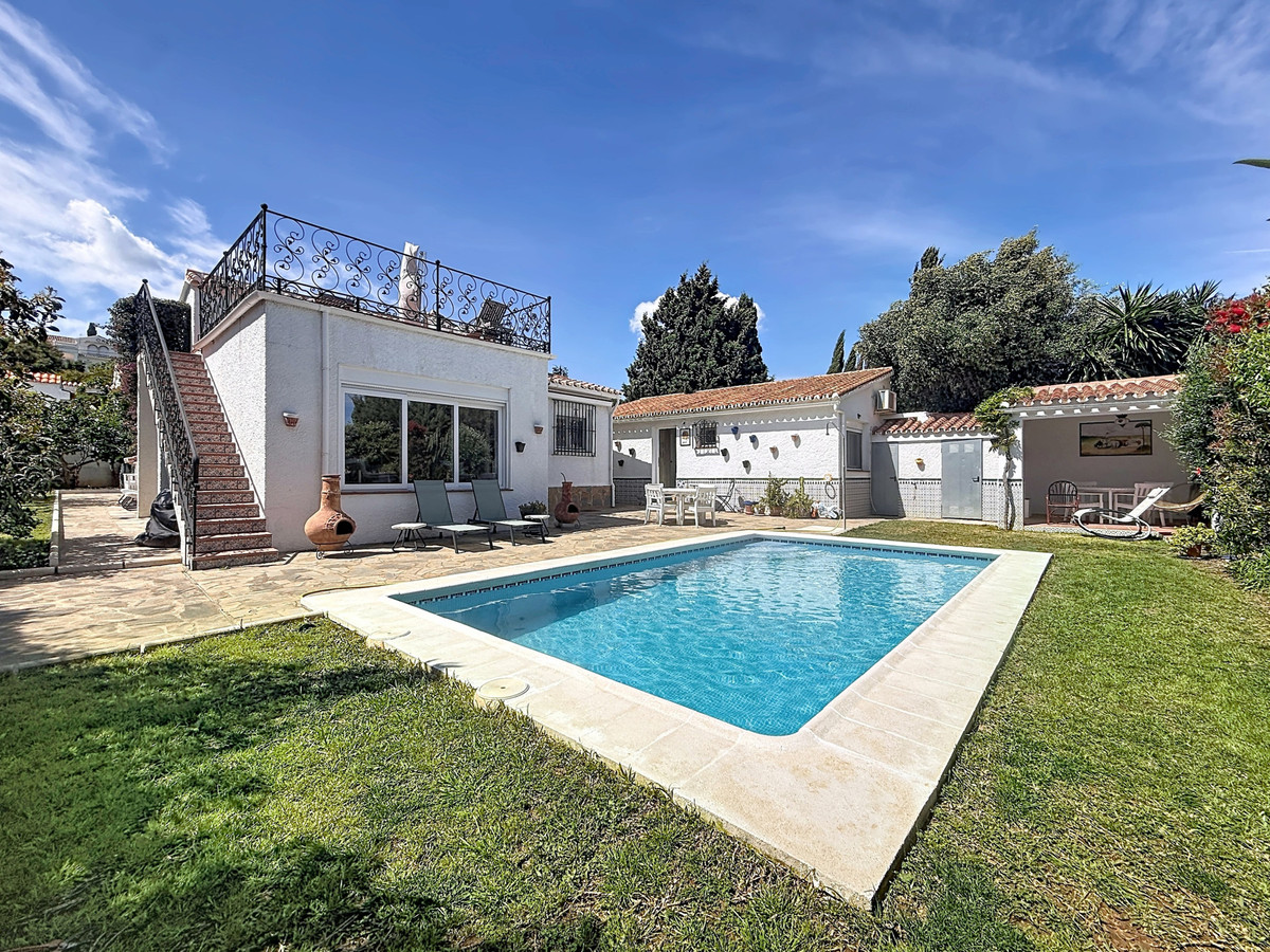 3 Bed Townhouse for sale in Manilva Costa Del Sol, Málaga, Spain