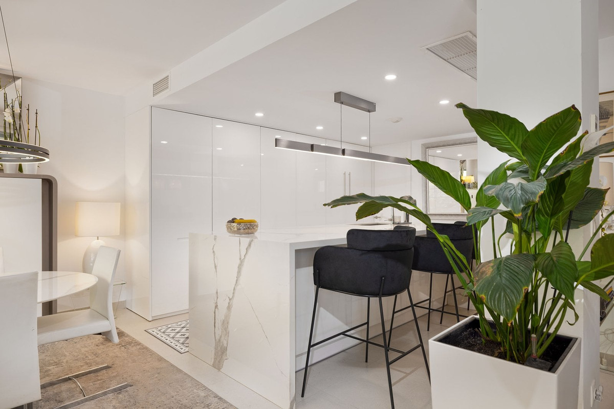 3 Bed Apartment for sale in Sotogrande Costa Del Sol, Cádiz, Spain