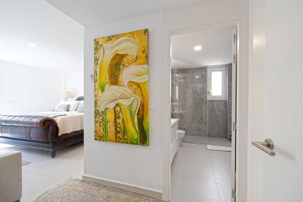 3 Bed Apartment for sale in Sotogrande Costa Del Sol, Cádiz, Spain