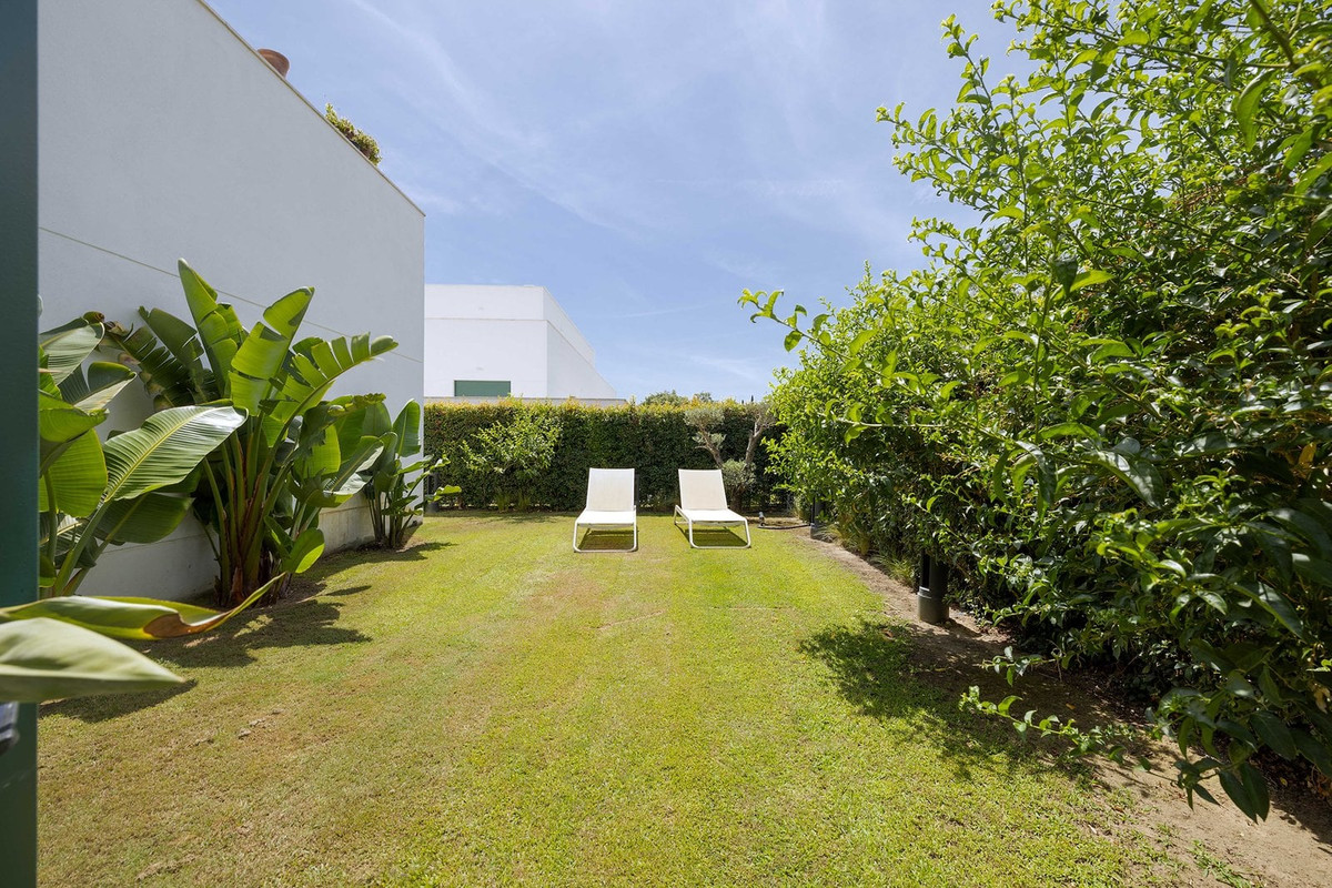 3 Bed Apartment for sale in Sotogrande Costa Del Sol, Cádiz, Spain