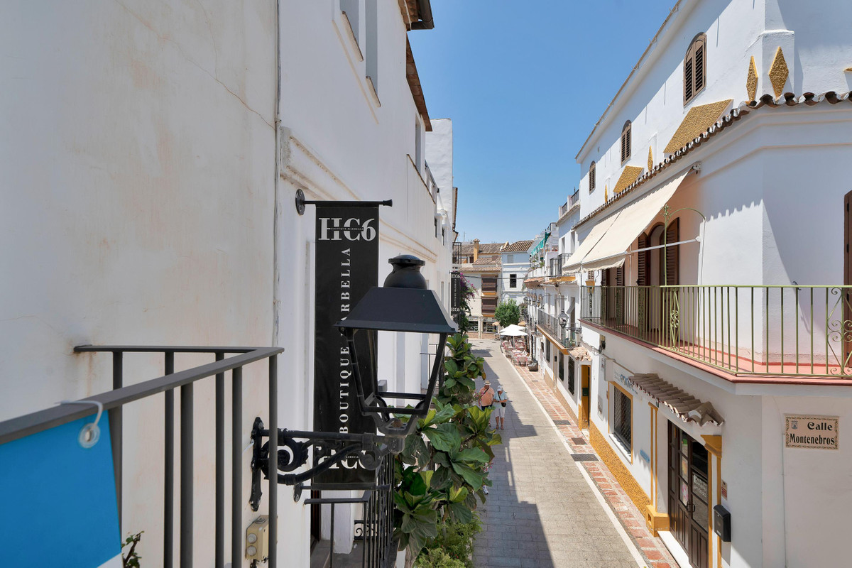 4 Bed Commercial unit for sale in Marbella Costa Del Sol, Málaga, Spain