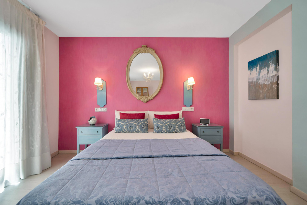 4 Bed Commercial unit for sale in Marbella Costa Del Sol, Málaga, Spain