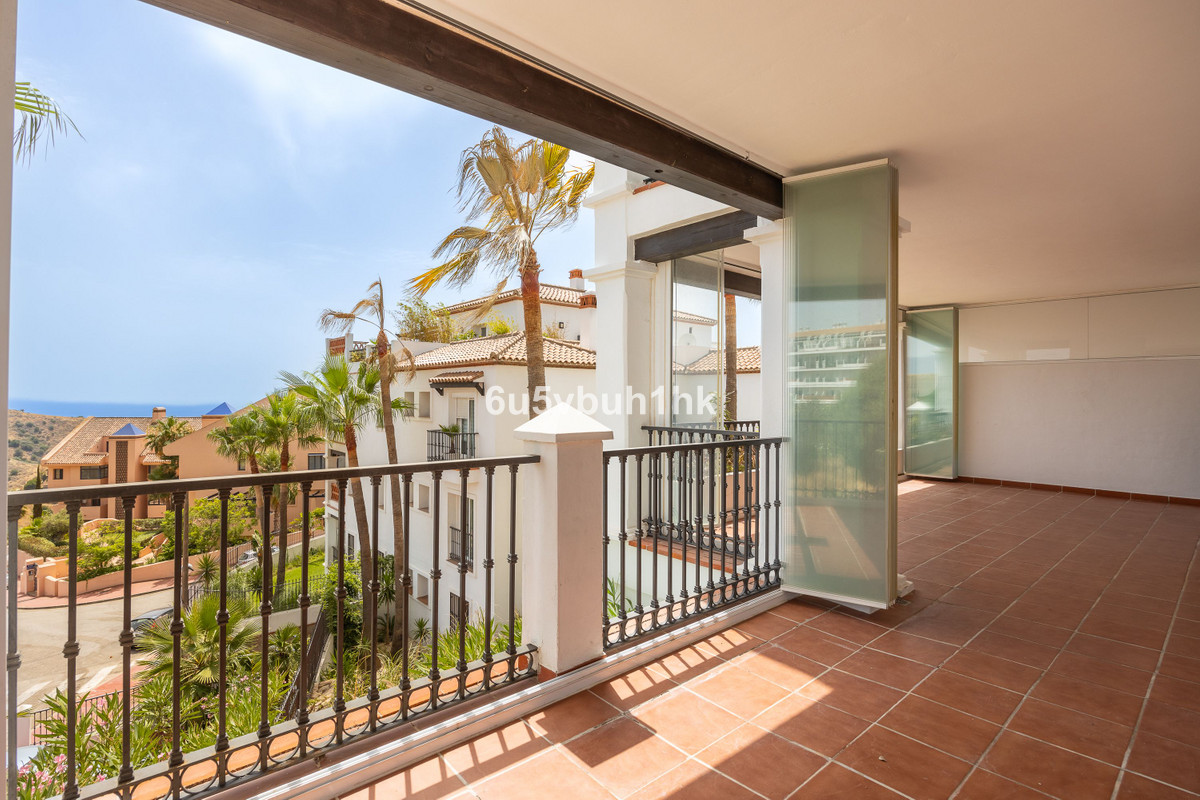 2 Bed Apartment for sale in Calahonda Costa Del Sol, Málaga, Spain