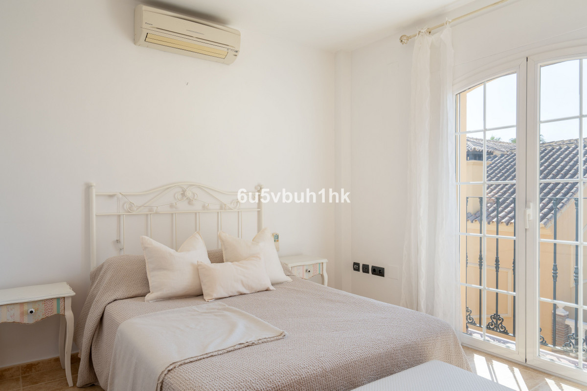 5 Bed Townhouse for sale in El Coto Costa Del Sol, Málaga, Spain