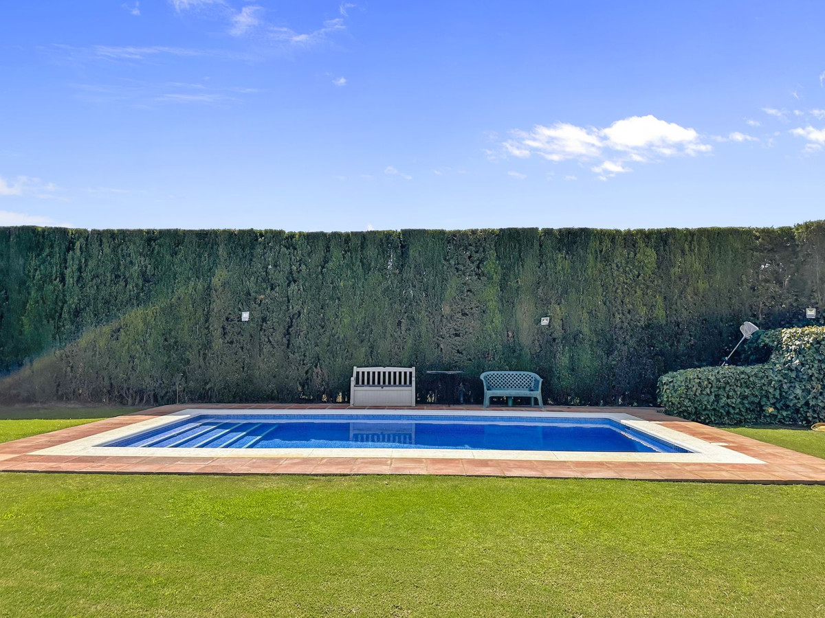 4 Bed Townhouse for sale in San Martín De Tesorillo Costa Del Sol, Cádiz, Spain