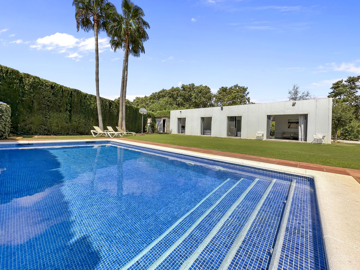 4 Bed Townhouse for sale in San Martín De Tesorillo Costa Del Sol, Cádiz, Spain
