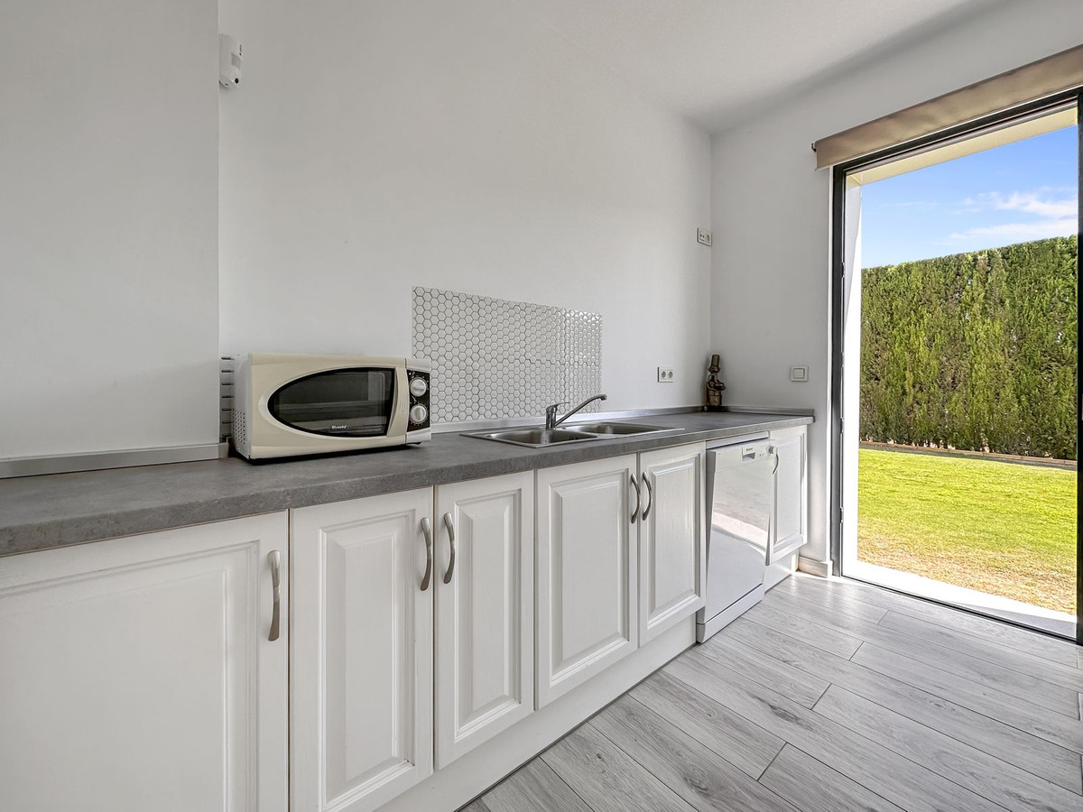 4 Bed Townhouse for sale in San Martín De Tesorillo Costa Del Sol, Cádiz, Spain